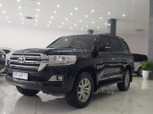 Bán Toyota Land Cruiser VX sản xuất 2015, đăng ký tên cá nhân năm 2016