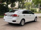 Cần bán gấp Suzuki Ciaz sản xuất năm 2017, màu trắng, nhập khẩu  