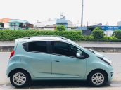 Cần bán lại xe Chevrolet Spark đời 2017, màu xanh lam, xe còn mới, giá cực thấp