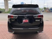 Cần bán nhanh chiếc xe Toyota Innova Venturer năm 2018, màu đen