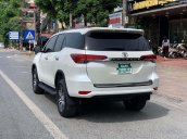 Xe Toyota Fortuner 2.4G 4x2 AT sản xuất năm 2019, màu trắng, nhập khẩu nguyên chiếc  