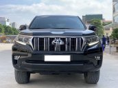 Cần bán Toyota Land Cruiser sản xuất 2017, màu đen, nhập khẩu 