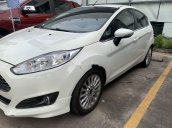 Cần bán lại xe Ford Fiesta đời 2015, màu trắng