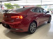 Bán xe Hyundai Elantra năm 2019, màu đỏ