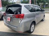 Bán Toyota Innova E đời 2016, màu bạc, máy chất