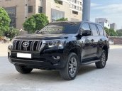 Cần bán Toyota Land Cruiser sản xuất 2017, màu đen, nhập khẩu 