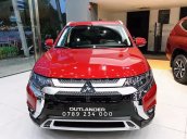 Bán xe Mitsubishi Outlander sản xuất 2020, màu đỏ