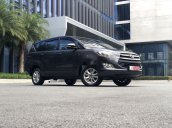 Bán xe Toyota Innova sản xuất 2017, màu xám số tự động