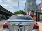 Bán lại xe Toyota Vios 2010, màu bạc, 1 chủ