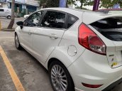 Cần bán lại xe Ford Fiesta đời 2015, màu trắng