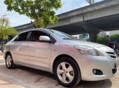 Bán lại xe Toyota Vios 2010, màu bạc, 1 chủ