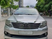 Cần bán gấp xe Fortuner đời 2013, 2.7Vx2, màu bạc, xe một chủ từ đầu