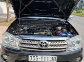 Bán xe Toyota Fortuner 2.7V 4x4 AT đời 2011, màu đen còn mới