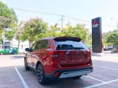 Cần bán xe Mitsubishi Outlander sản xuất năm 2020, màu đỏ giá cạnh tranh