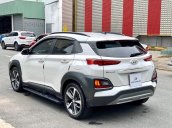 Bán Hyundai Kona sản xuất 2018, màu trắng rất lướt