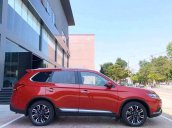 Cần bán xe Mitsubishi Outlander sản xuất năm 2020, màu đỏ giá cạnh tranh