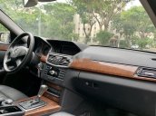 Bán Mercedes E200 đời 2012, màu xám, giá tốt