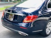 Bán xe Mercedes E200 đời 2017, màu xanh lam chính chủ