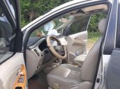 Bán ô tô Toyota Innova năm sản xuất 2010, nhập khẩu nguyên chiếc xe gia đình, giá 330tr