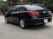 Cần bán xe Chevrolet Cruze LT sản xuất 2017, màu đen, giá 348tr