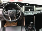 Cần bán Toyota Innova E MT sản xuất 2020, màu trắng giá cạnh tranh, giao nhanh