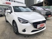 Cần bán Mazda 2 Sedan bản cao nhất 2019, màu trắng đi 7.100km - xe lướt đẹp