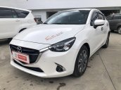 Cần bán Mazda 2 Sedan bản cao nhất 2019, màu trắng đi 7.100km - xe lướt đẹp