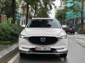 Cần bán gấp với giá ưu đãi chiếc Mazda CX5 Signature Pre 2.5AT, đời 2020, còn mới hoàn toàn