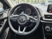 Cần bán xe Mazda 3 đời 2018, màu trắng