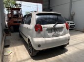 Bán ô tô Chevrolet Spark năm sản xuất 2010, màu trắng  