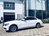 Cần bán Mercedes E200 đời 2019, màu trắng