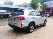 Bán Kia Sorento 2015, màu bạc, chính chủ, giá tốt