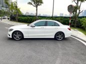 Bán Mercedes C250 AMG 2015 màu trắng nội thất đỏ Cherry, Option: Loa bum, cửa nóc, nước hoa