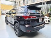 Bán ô tô Toyota Fortuner 2.8AT sản xuất 2018, màu đen, xe nhập