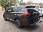 Bán ô tô Mitsubishi Outlander đời 2020, 825 triệu khuyến mại ghế da, dán phim cách nhiệt, lót sàn, ví da