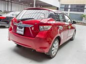 Cần bán gấp Toyota Yaris đời 2016, màu đỏ, xe nhập, giá thấp, xe còn mới hoàn toàn