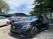 Bán Mercedes C300 AMG sản xuất 2019, màu đen