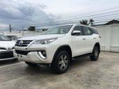 Cần bán Toyota Fortuner 2.4G 4x2 AT năm sản xuất 2020, màu trắng