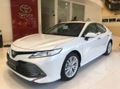 Bán Toyota Camry 2.5Q năm sản xuất 2020, màu trắng, xe nhập