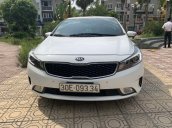 Việt Long Auto cần bán gấp Kia Cerato năm sản xuất 2016, màu trắng