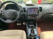 Việt Long Auto cần bán gấp Kia Cerato năm sản xuất 2016, màu trắng