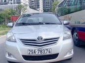 Bán Toyota Vios 2010, màu bạc số sàn 