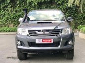 Cần bán xe Toyota Hilux sản xuất 2013 còn mới, 485tr