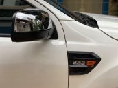 Cần bán lại xe Ford Ranger XLS 2.2 AT đời 2017, nhập khẩu nguyên chiếc còn mới
