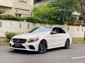 Bán Mercedes C300 AMG năm 2019 chính chủ