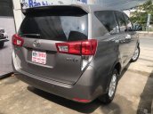 Bán ô tô Toyota Innova sản xuất năm 2017, màu vàng còn mới, 590tr