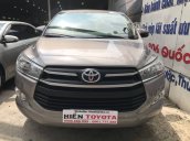 Bán ô tô Toyota Innova sản xuất năm 2017, màu vàng còn mới, 590tr