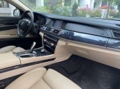 Chính chủ bán BMW 7 Series 750Li 2009, màu trắng, xe nhập