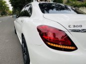 Bán Mercedes C300 AMG năm 2019 chính chủ