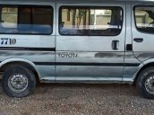 Bán Toyota Hiace sản xuất 2000, màu xanh, giá 25tr